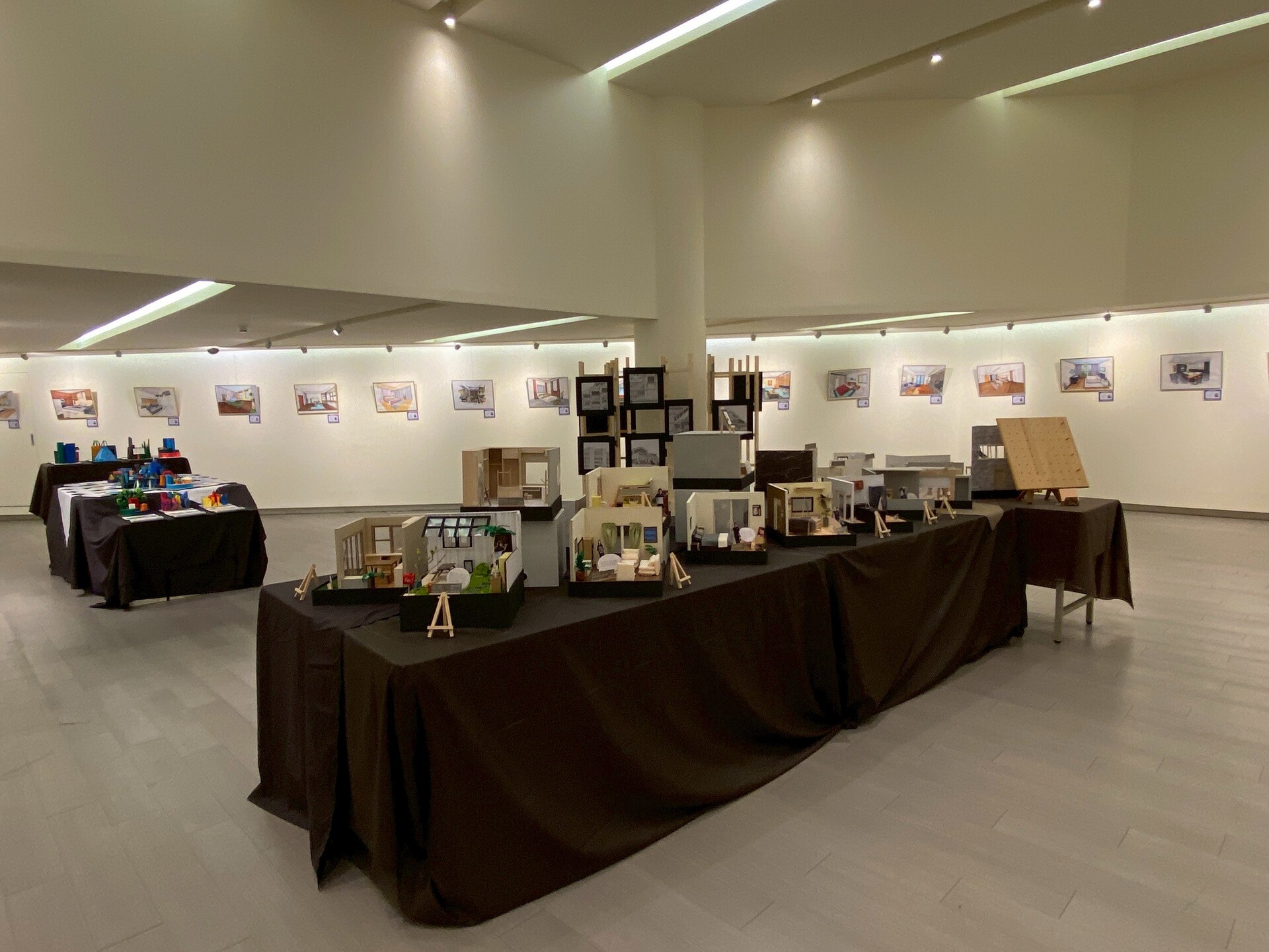 113學年度畢業成果展〈夢行〉圖片