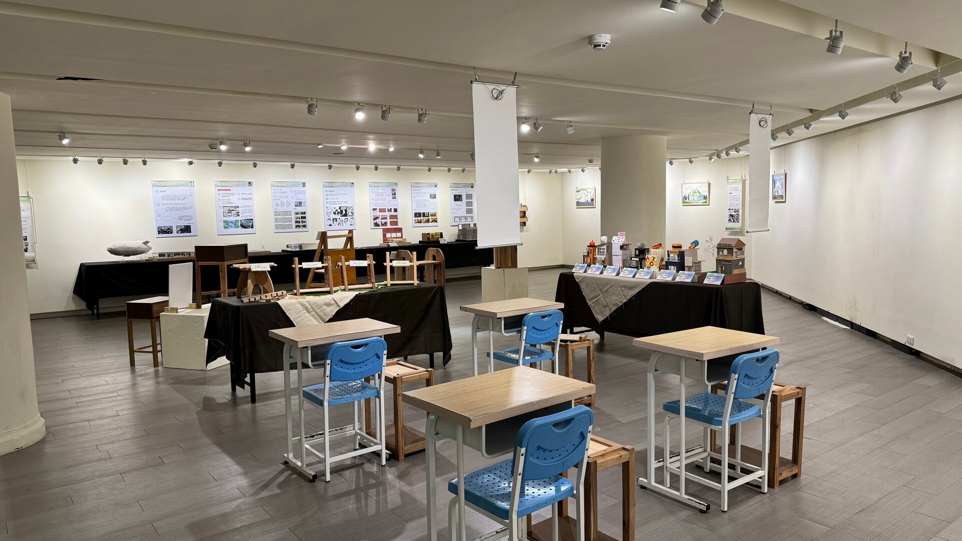 112學年度畢業成果展〈填空〉圖片