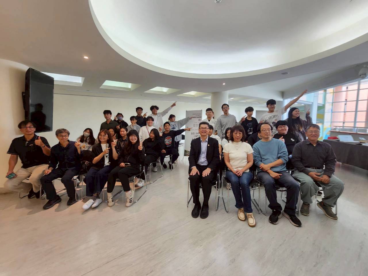 114學年度東專室設科畢業班【依然】設計成果展圖片